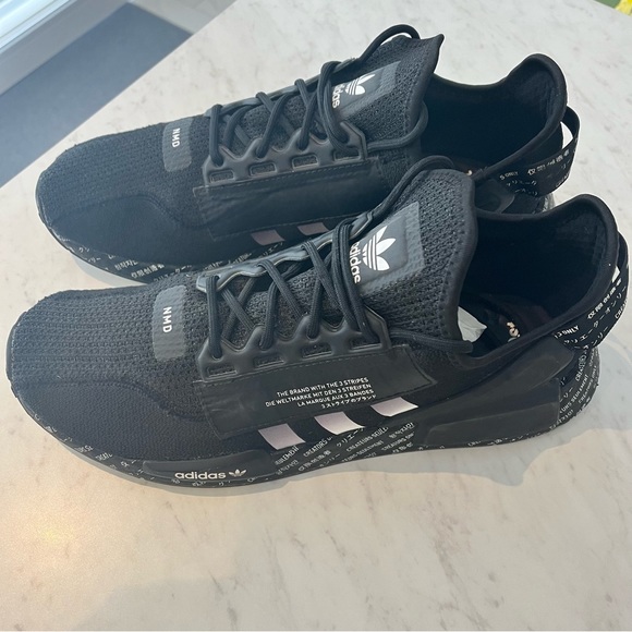 Mens Adidas NMD r1 v2 script - Picture 5 of 11